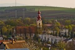 Ulica_pri_evanjelickom_kostole_-_foto_Adrián_Schultz